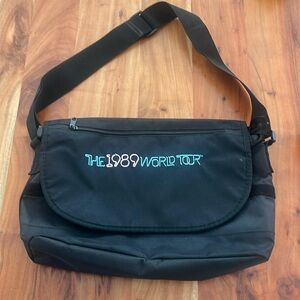 Taylor Swift 1989 World Tour merch canvas messenger bag